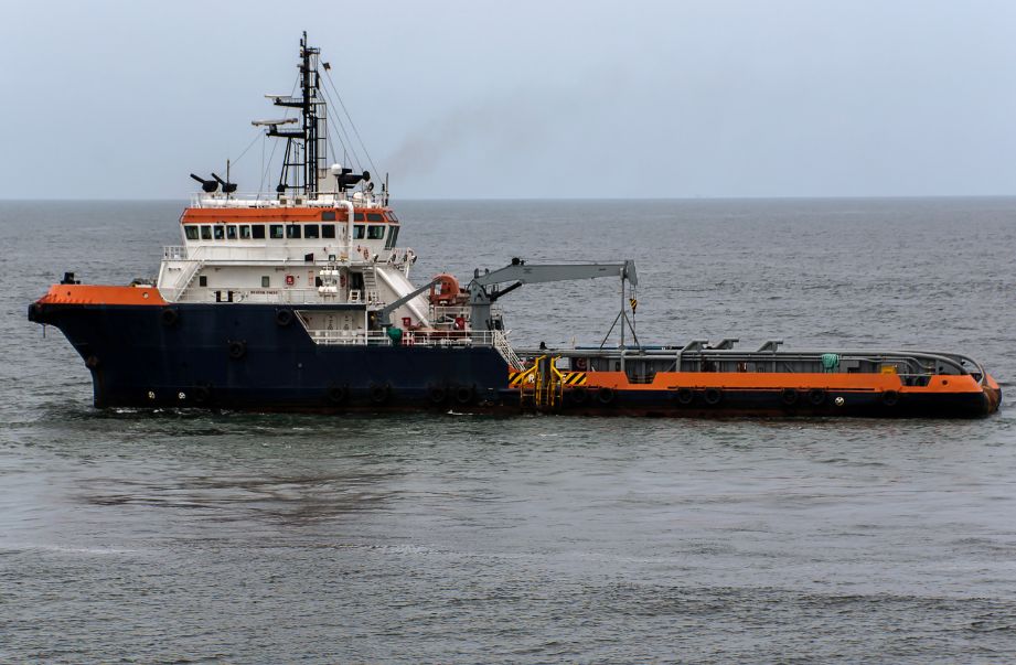 MARINE and DREDGING Manpower Services